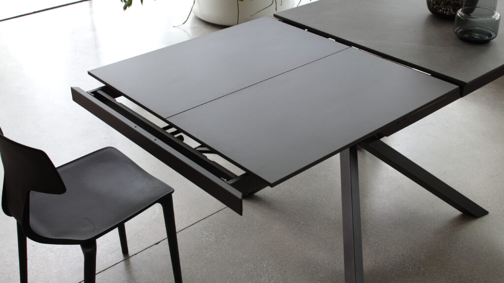 tavolo da pranzo Tokyo della Altacom 5