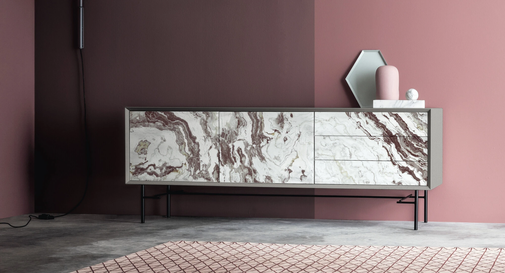 credenza-legno-vetro-texture-or-madia-45-myglass-or-devina-nais.jpg